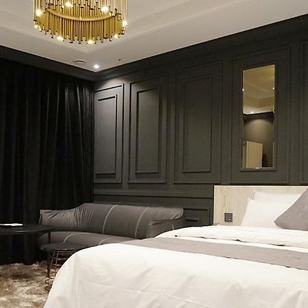 Astro Hotel Yongin Buitenkant foto