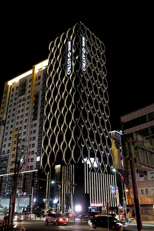 Astro Hotel Yongin Buitenkant foto