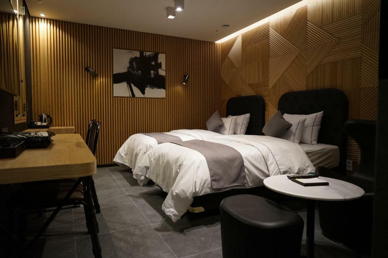 Astro Hotel Yongin Buitenkant foto